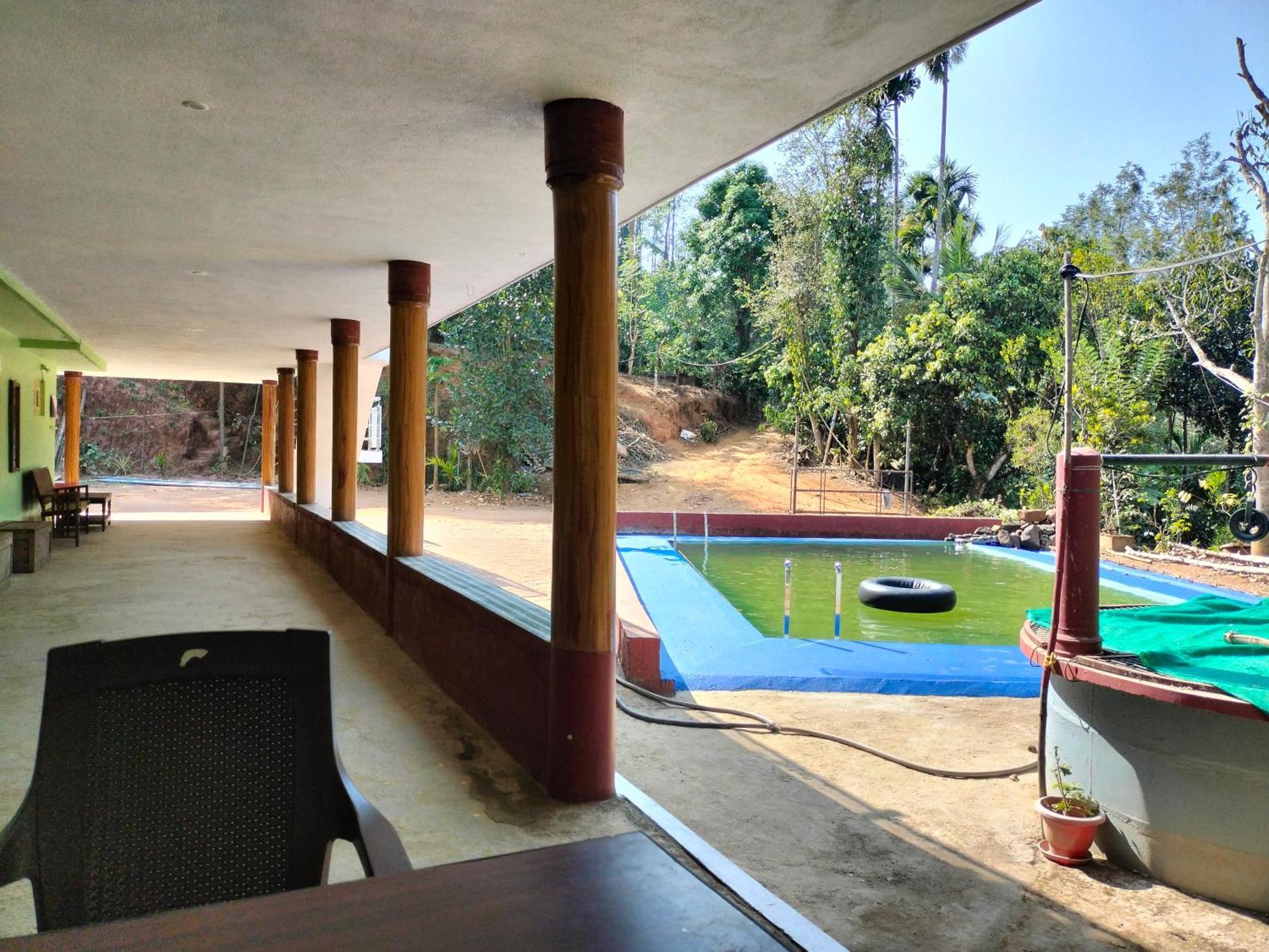 הוילה מדיקרי Sambrama Wood House מראה חיצוני תמונה