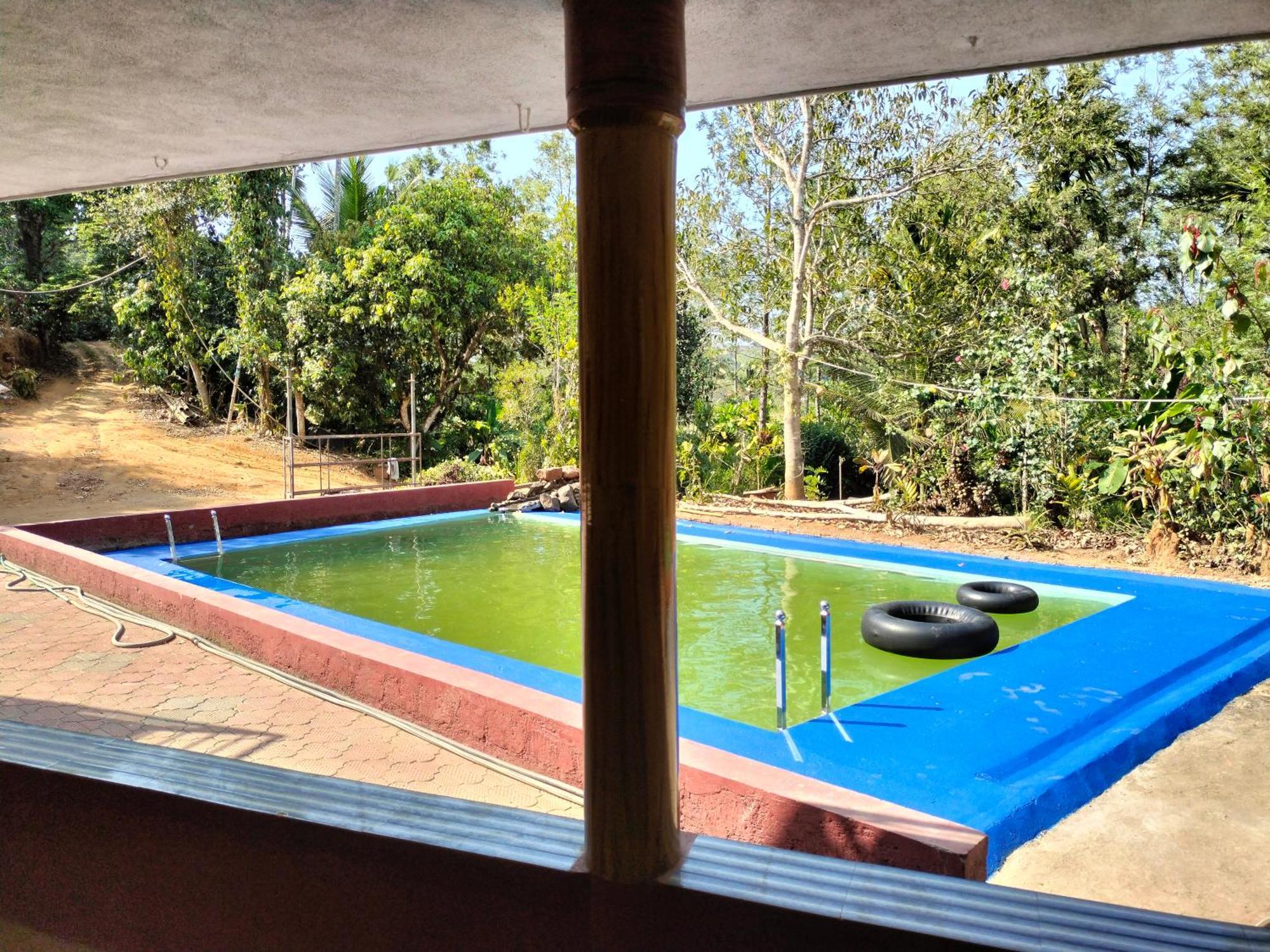 הוילה מדיקרי Sambrama Wood House מראה חיצוני תמונה