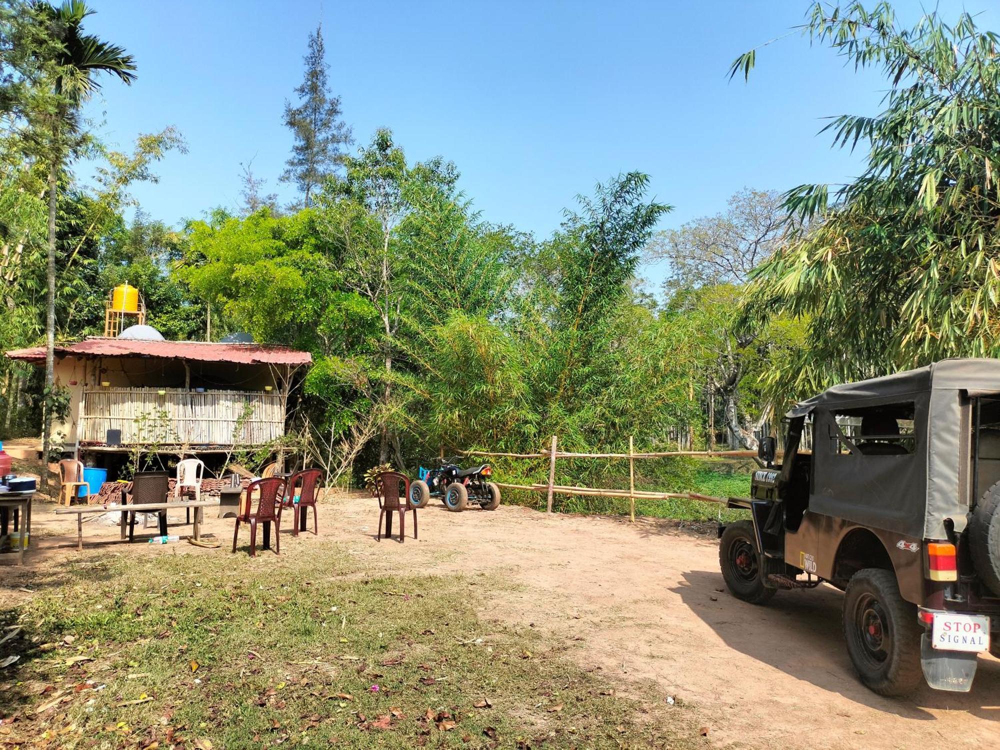 הוילה מדיקרי Sambrama Wood House מראה חיצוני תמונה